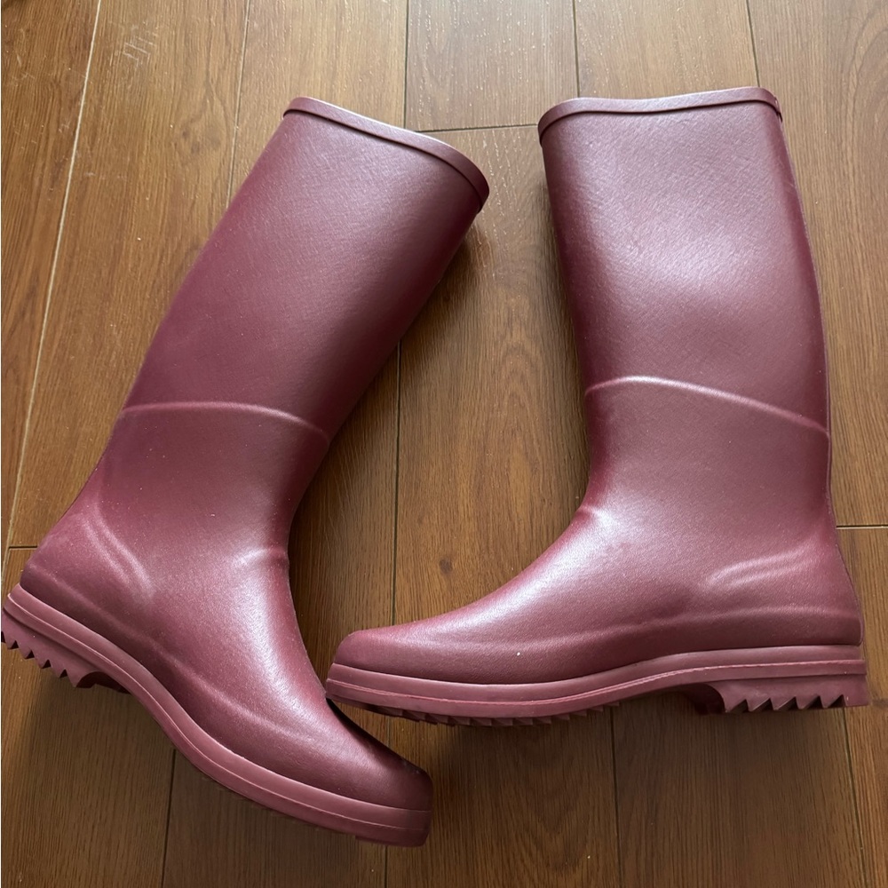 Aigle Red Winter Rain Boots with Textured Sole